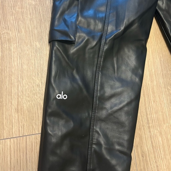 Alo leather joggers - Picture 6 of 6